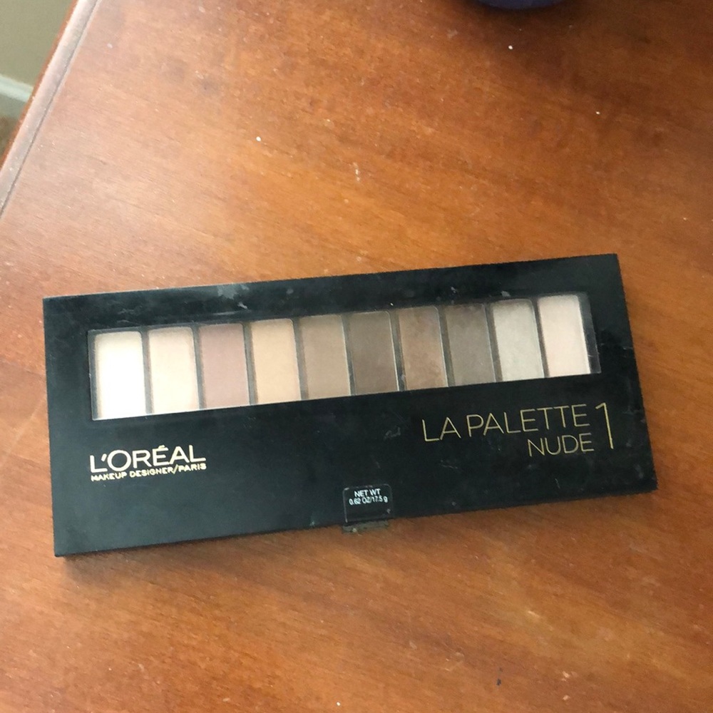 Eyeshadow palette